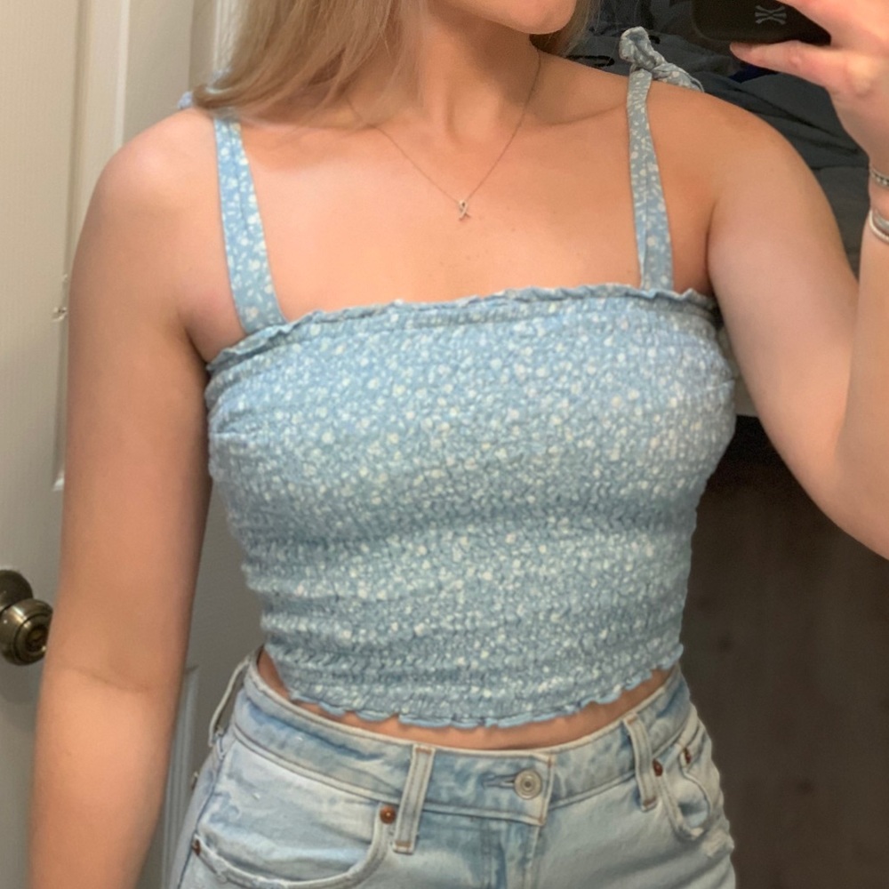 Abercrombie & Fitch Blue Crop Tank
